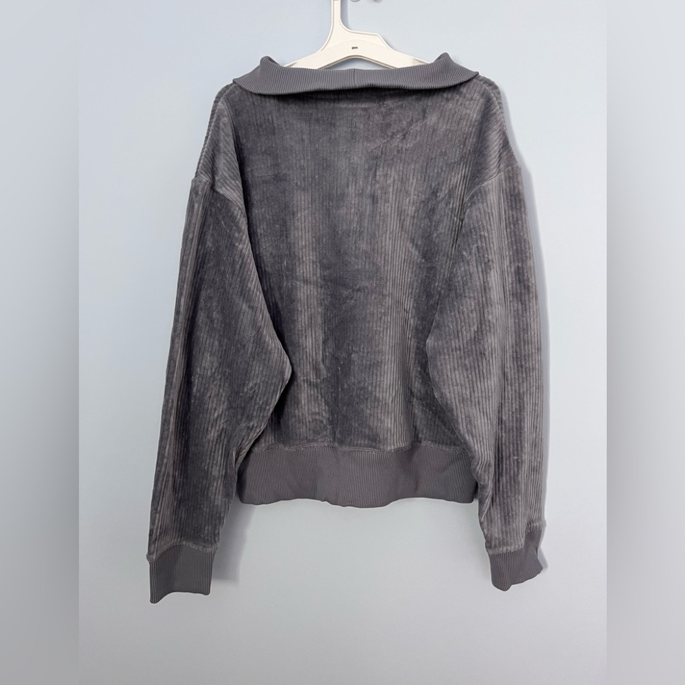 Universal Thread - Goods Co. - Pullover Sweater - Picture 2 of 5